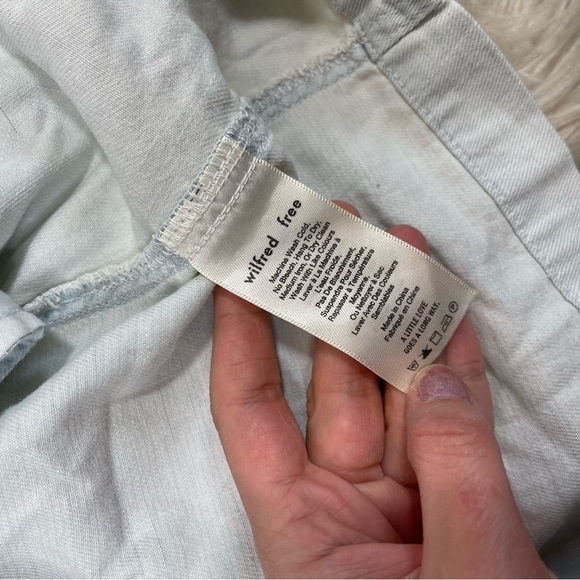 Wilfred Free Aritzia Chambray Pearl Button‎ Up Dress - Picture 6 of 10